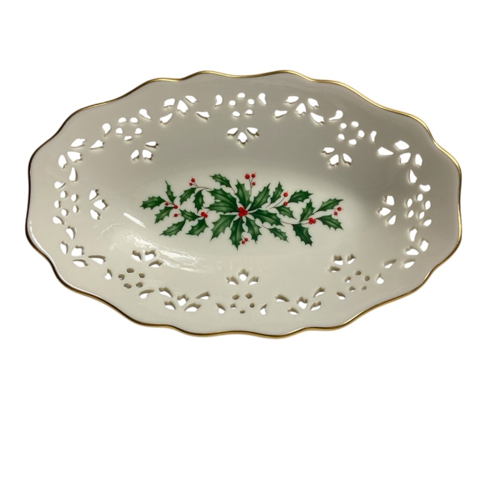 Vintage Lenox Holiday 7 5/8” Oval Pierced Candy Server Dish Scalloped Gold Trim